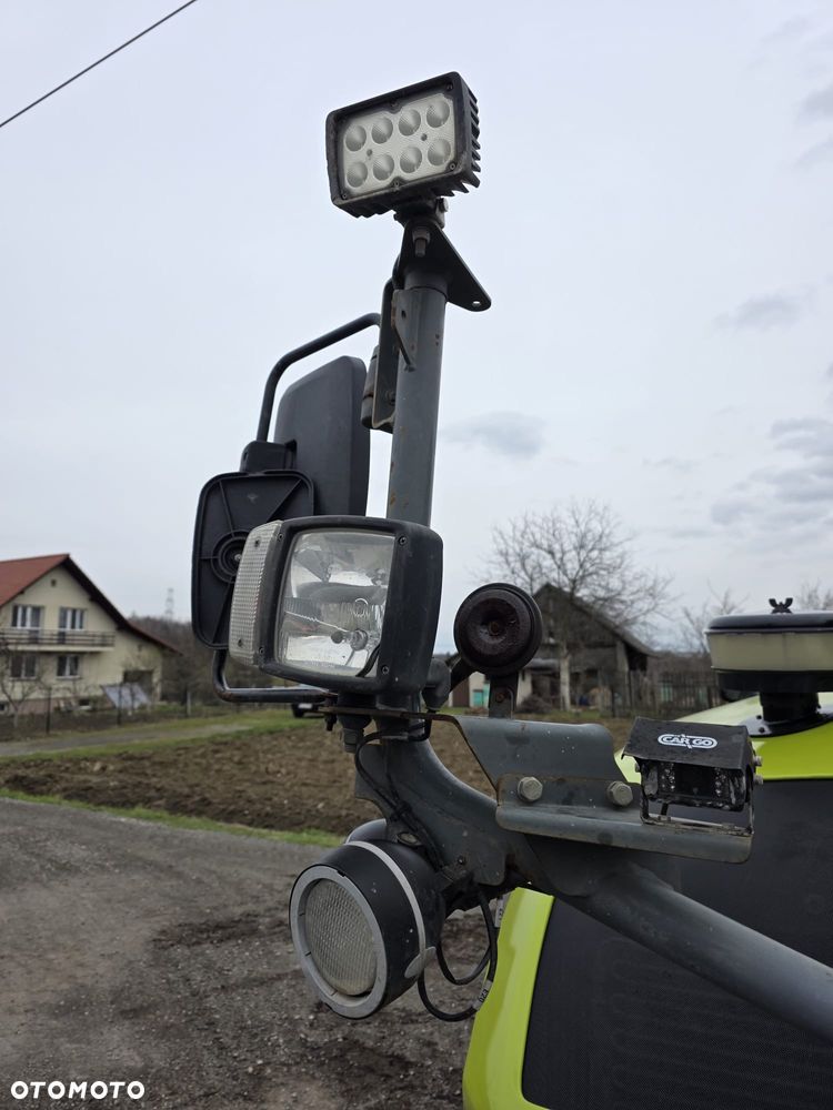 Claas Scorpion 7055 - 16