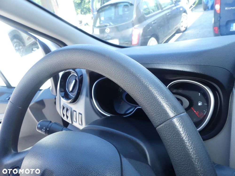 Renault Trafic - 10