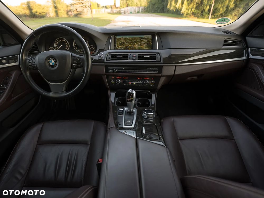 BMW Seria 5 520d Luxury Line - 22