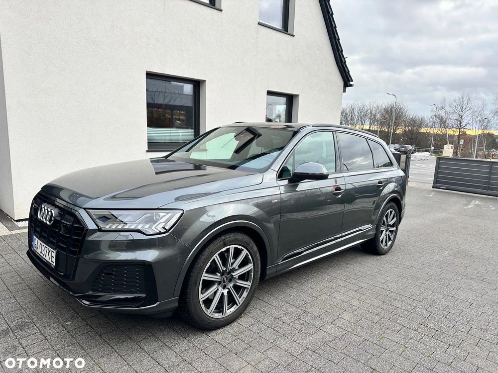 Audi Q7 - 1
