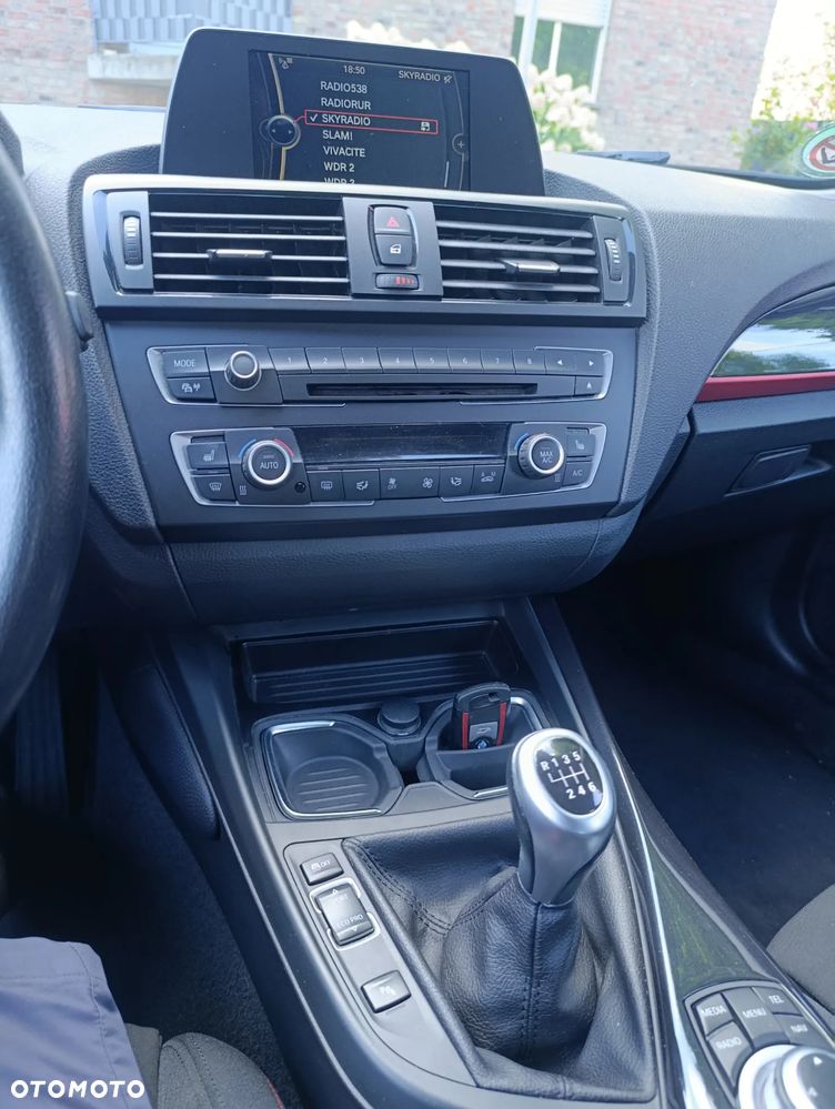 BMW Seria 1 116i Sport Line - 11