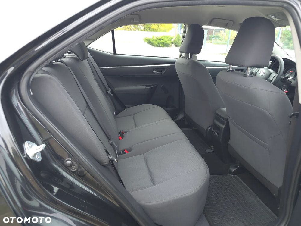 Toyota Corolla 1.6 Active EU6 - 13