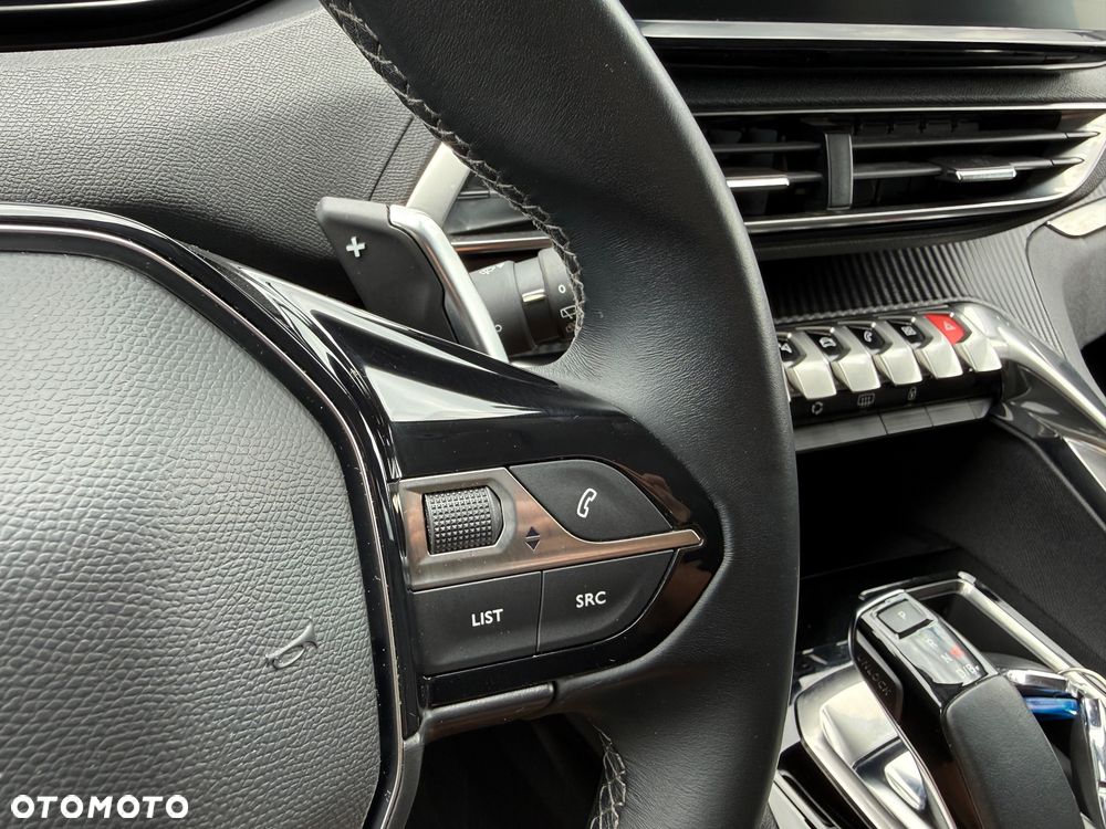 Peugeot 3008 225 e-EAT8 Allure - 22
