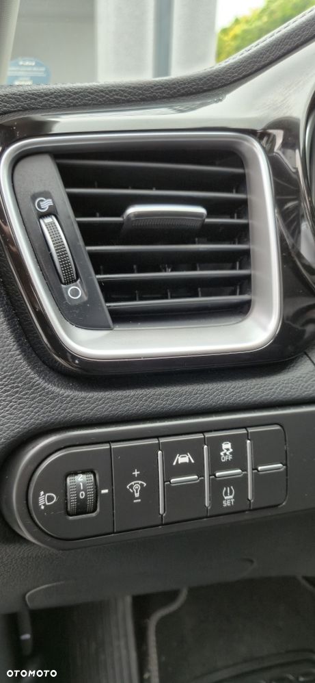 Kia Ceed - 7