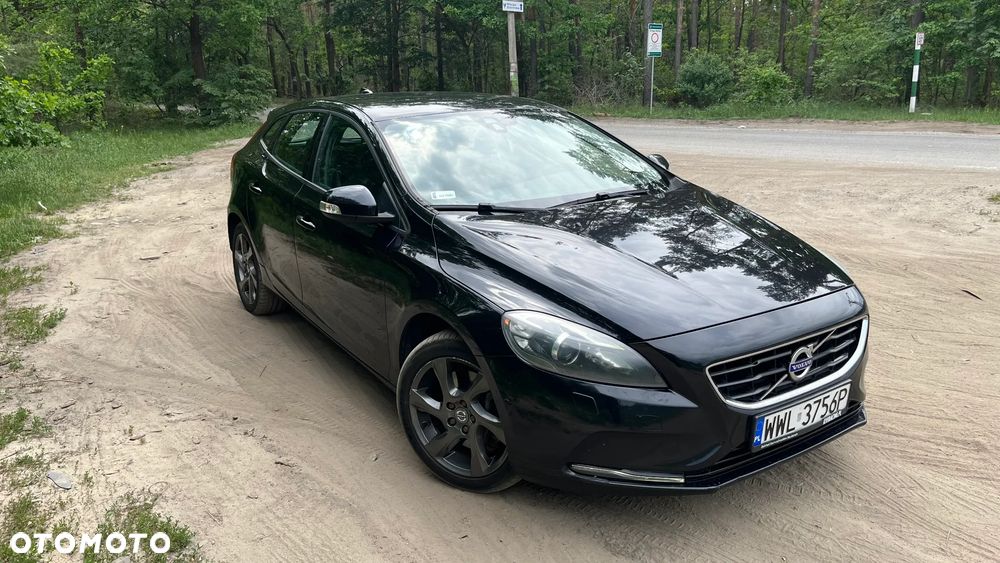 Volvo V40 D3 Momentum - 1
