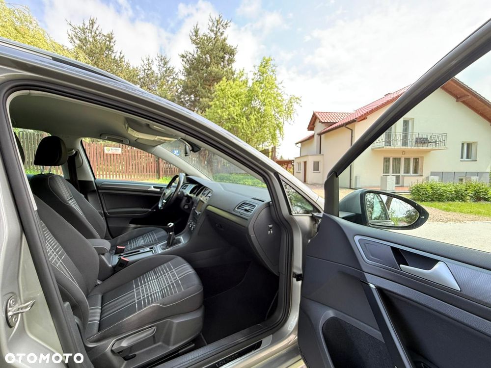 Volkswagen Golf 1.6 TDI BlueMotion Technology Lounge - 26