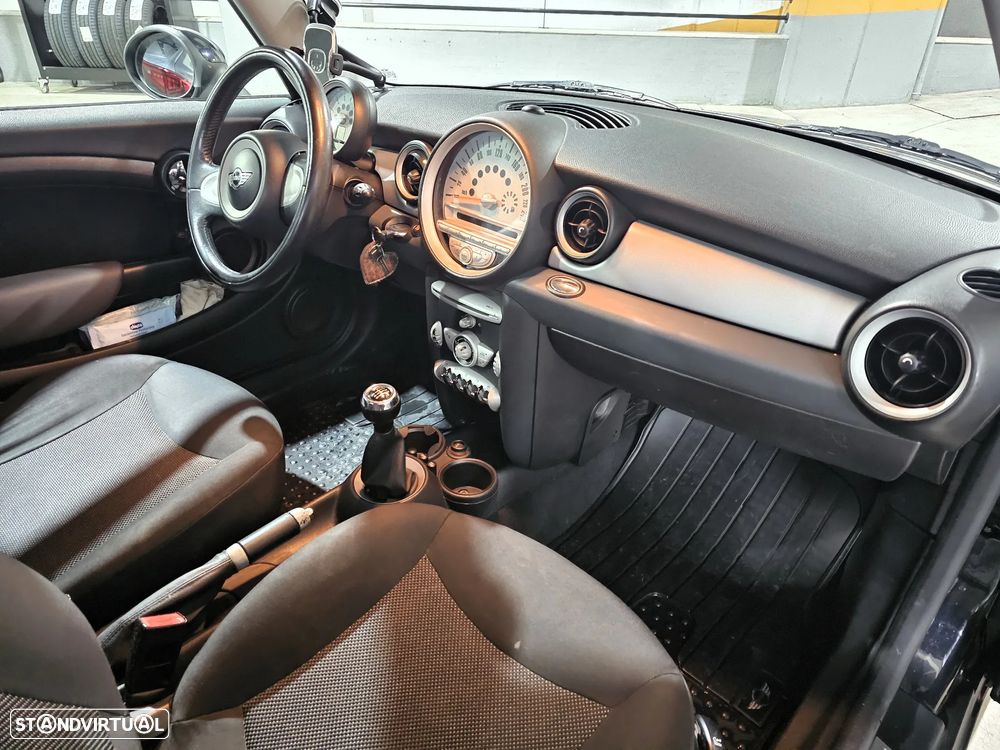 MINI 3 Portas Cooper D - 8