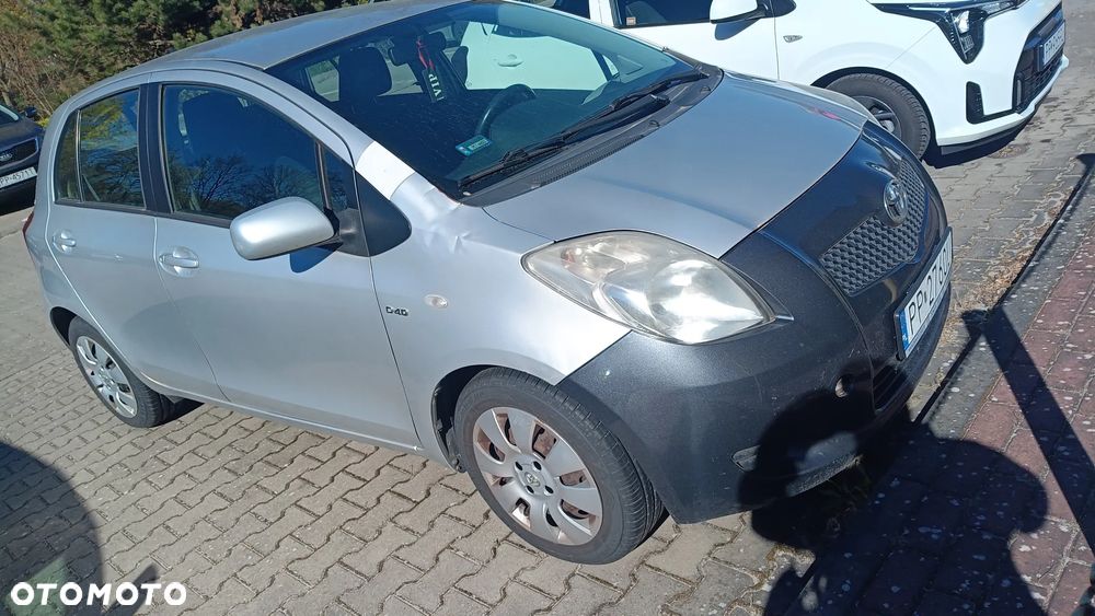 Toyota Yaris - 14