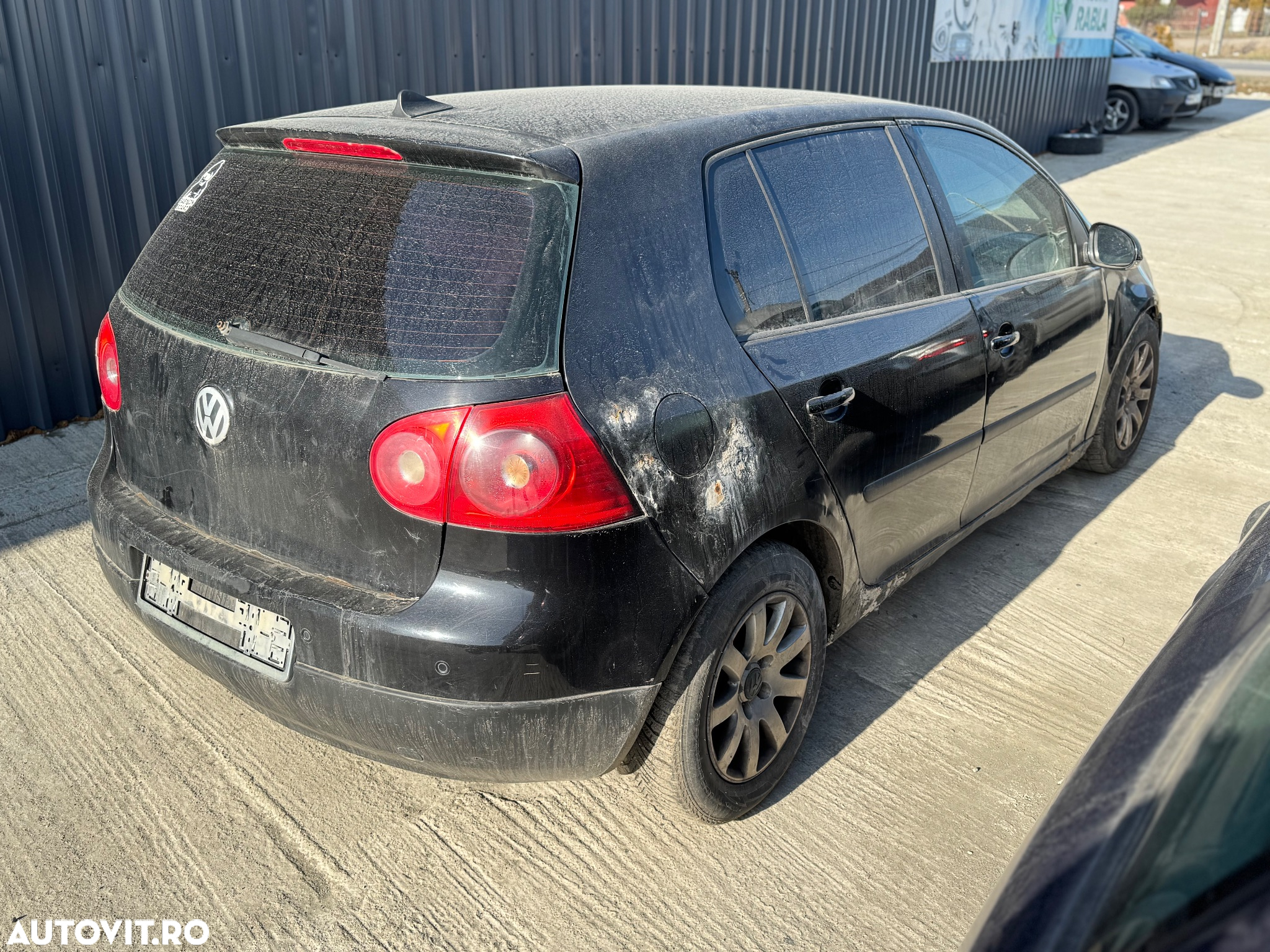 Dezmembrez VW Golf V 1.9 TDI BRU 90CP - 3