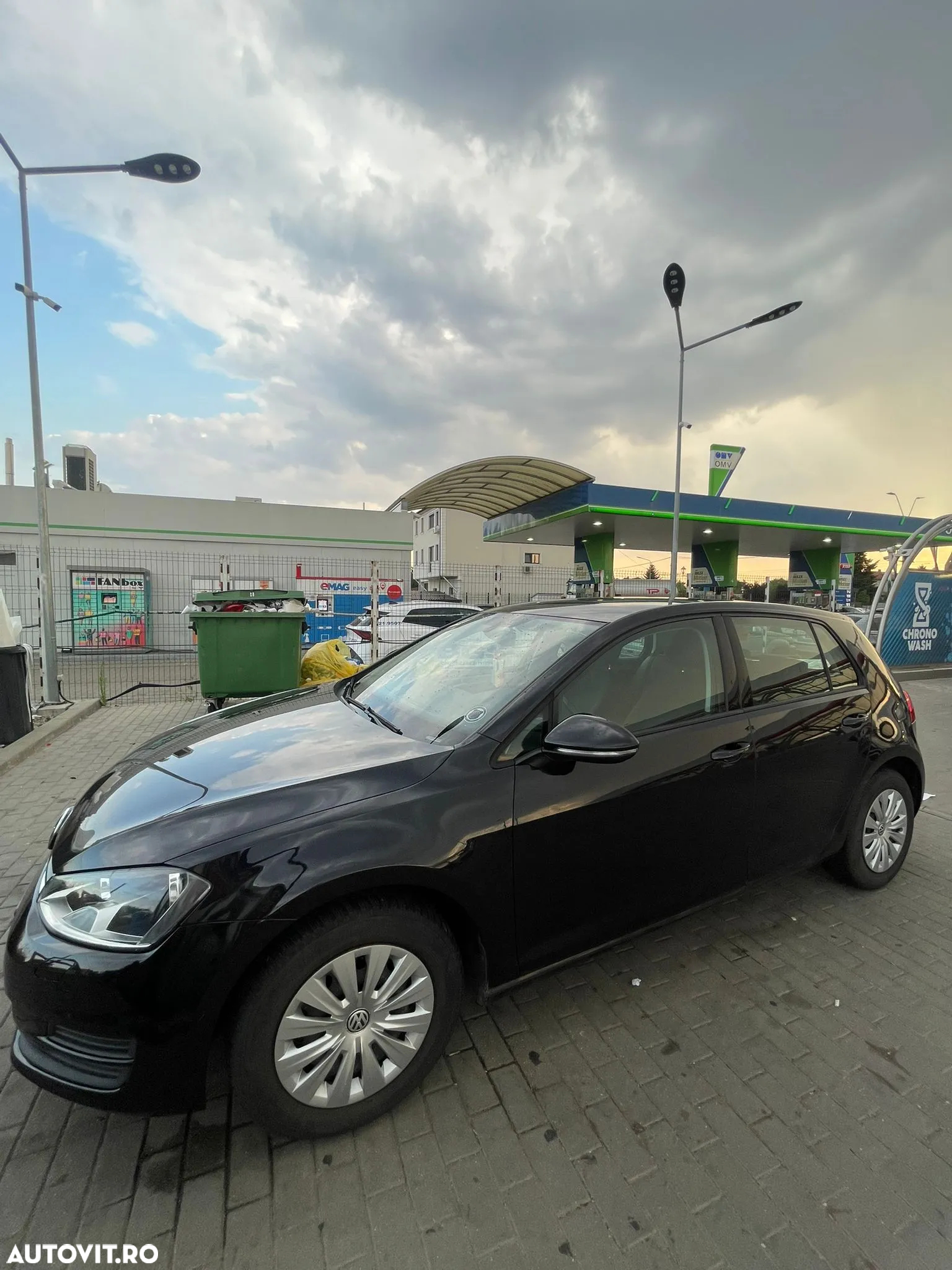 Volkswagen Golf - 16