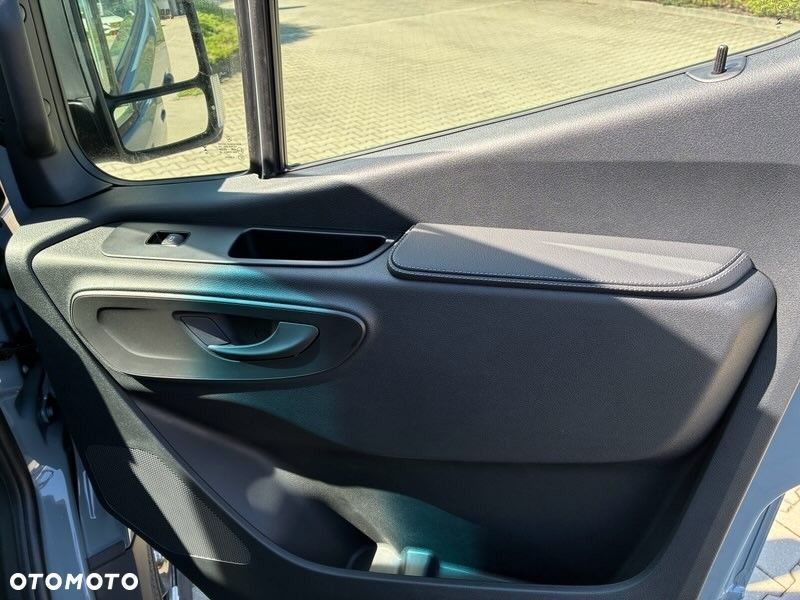 Mercedes-Benz Sprinter Standard BASE 9G-Tronic 907.233 - 21
