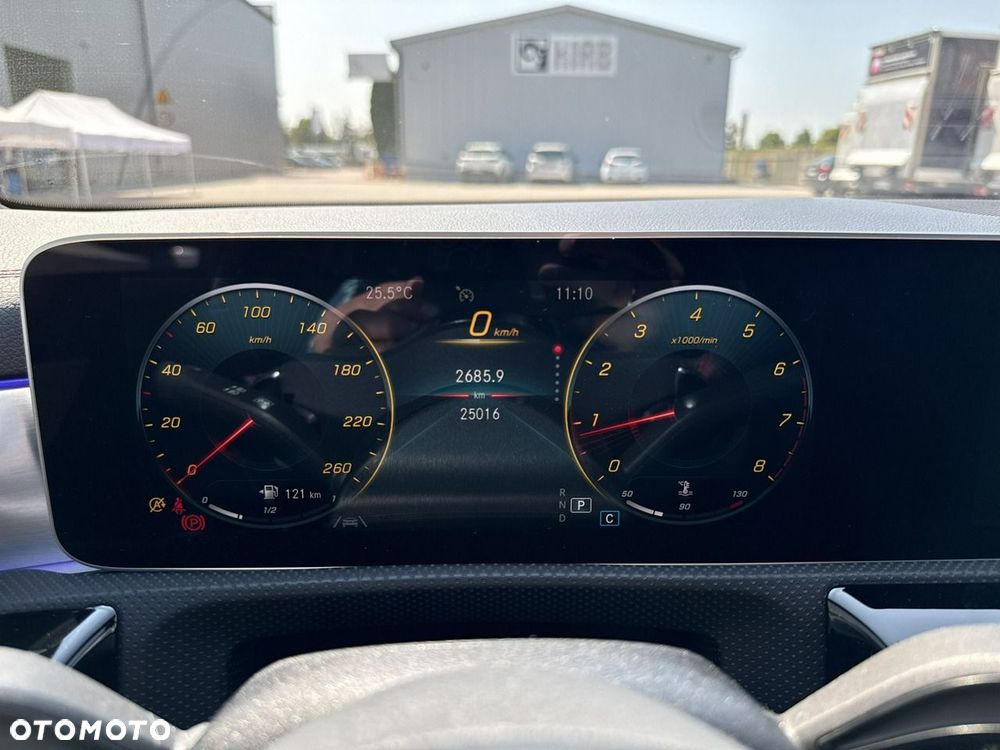 Mercedes-Benz CLA 200 7G-DCT - 27
