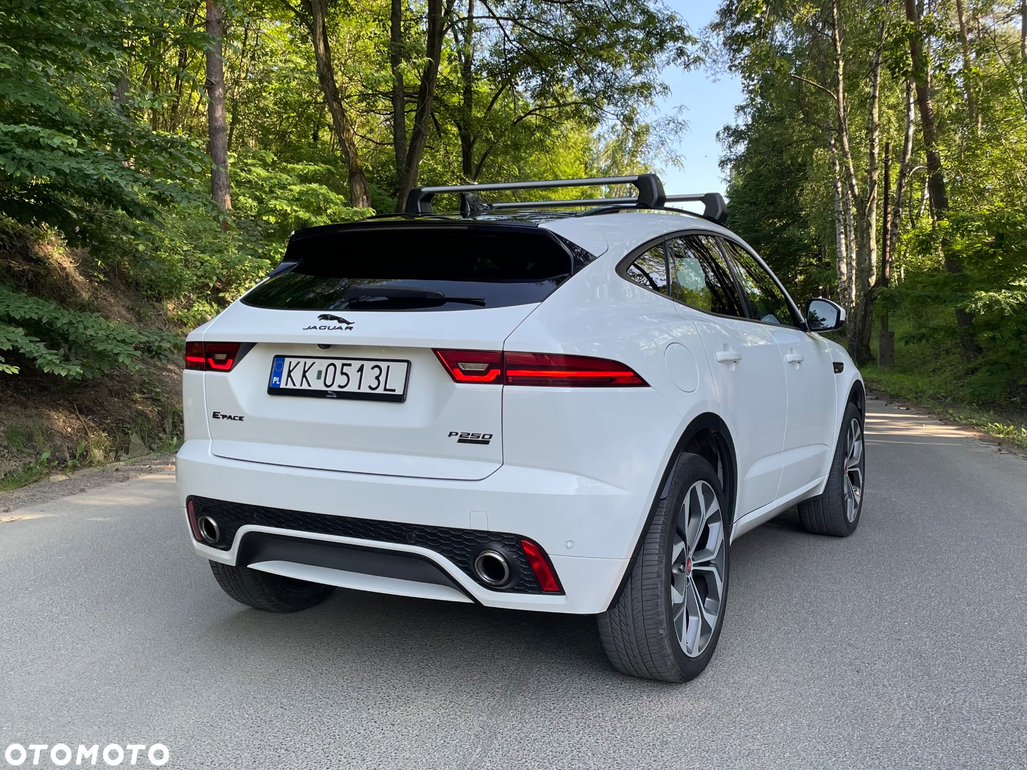 Jaguar E-Pace P250 AWD R-Dynamic SE - 2