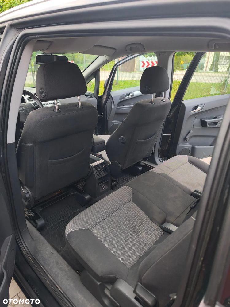 Opel Zafira 1.6 - 5