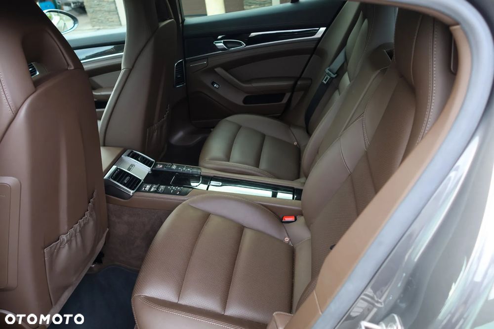 Porsche Panamera Diesel - 20