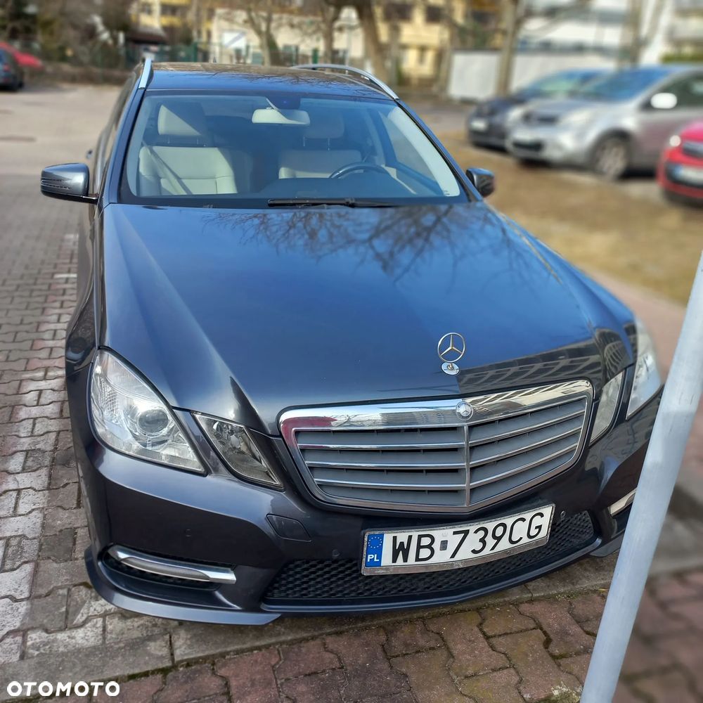Mercedes-Benz Klasa E 220 CDI DPF BlueEFFICIENCY Automatik - 1