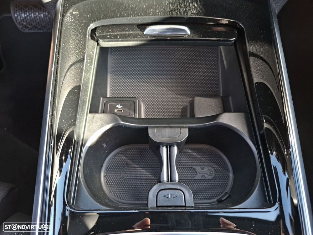 Mercedes-Benz GLB 180 d Progressive - 22