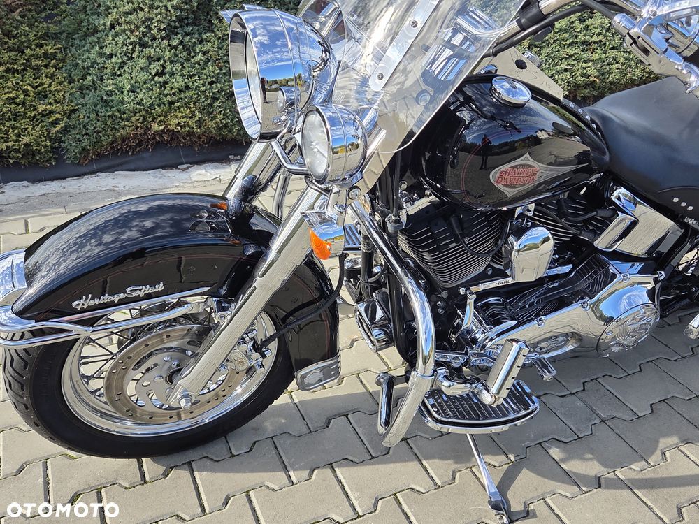Harley-Davidson Softail Heritage Classic - 23