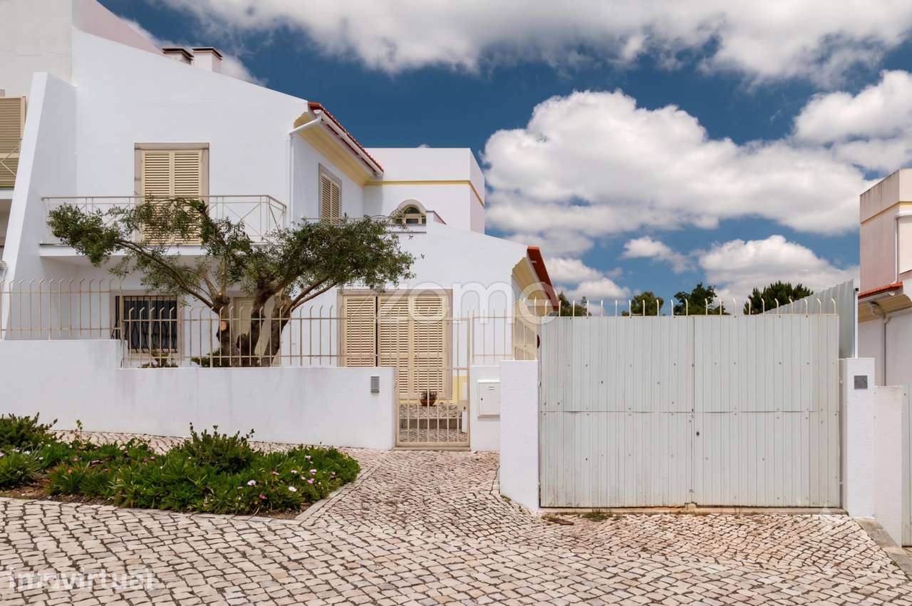 Excelente Oportunidade em Sesimbra – Moradia com Piscina! - Grande imagem: 4/25