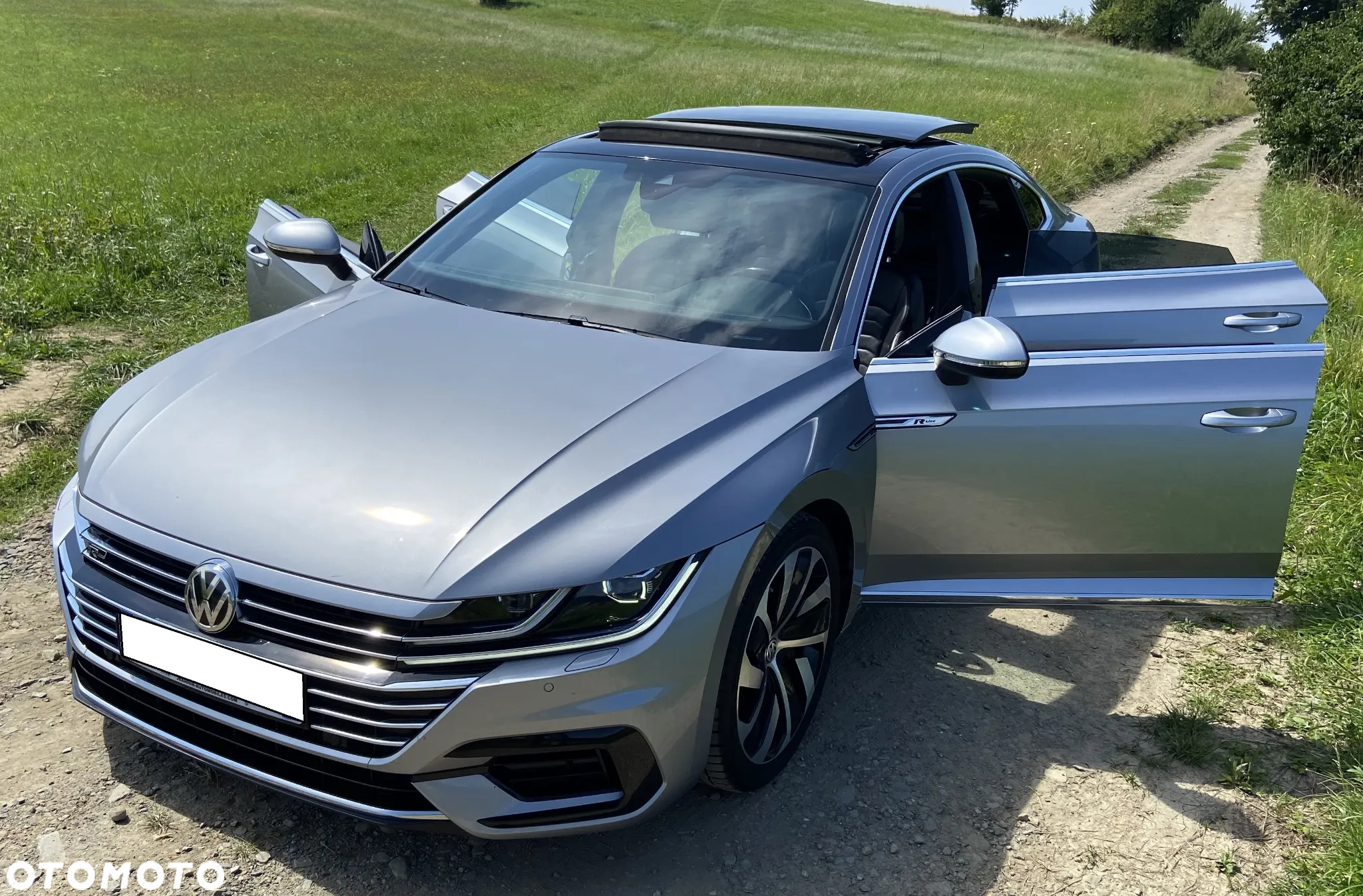 Volkswagen Arteon 2.0 TDI SCR R-Line DSG - 2