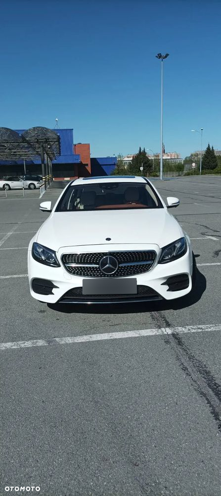 Mercedes-Benz Klasa E 450 4Matic 9G-TRONIC AMG Line - 3
