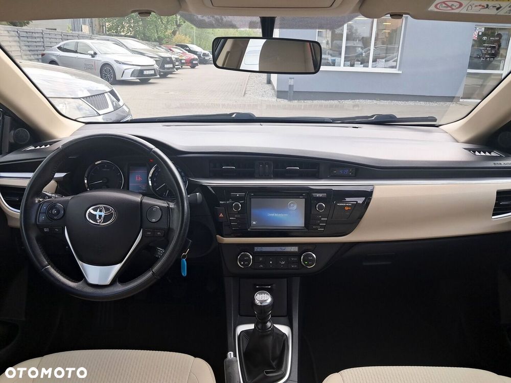 Toyota Corolla 1.6 Premium - 27