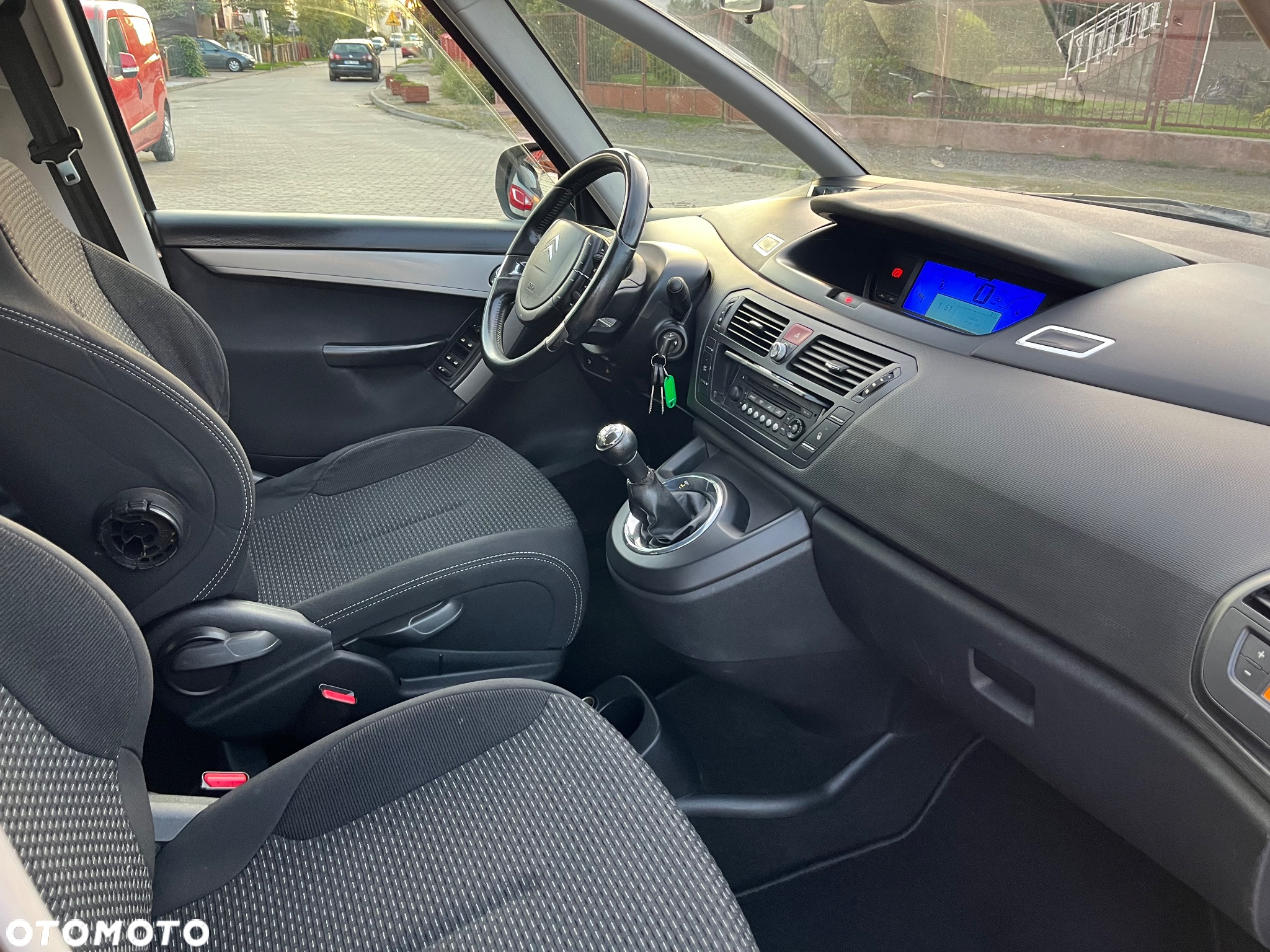 Citroën C4 Picasso 1.6 HDi FAP Style - 8