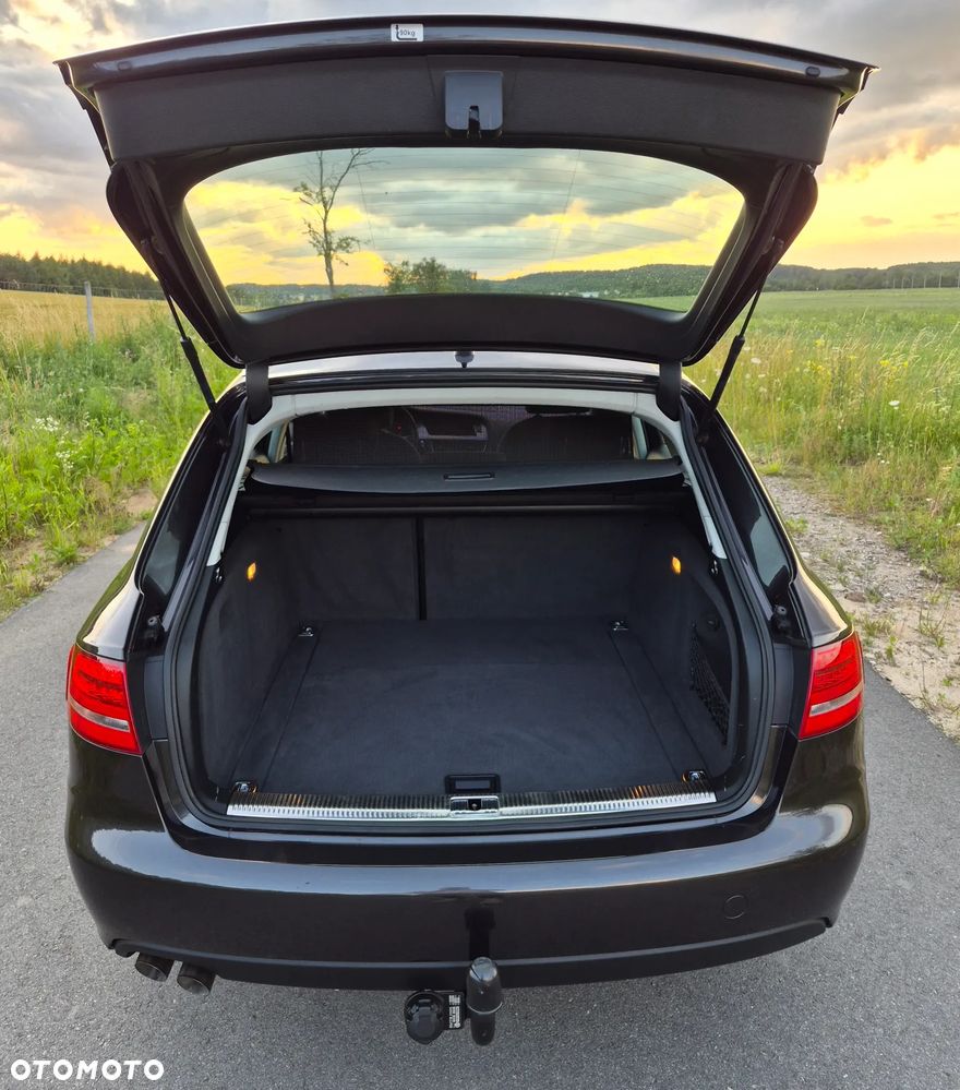 Audi A4 Avant - 30