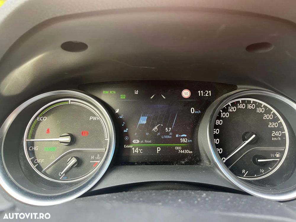 Toyota Camry 2.5 Hybrid Dynamic - 8