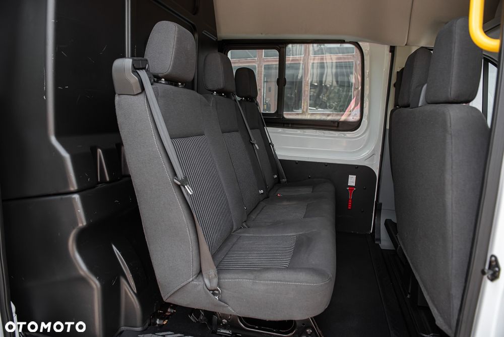 Ford Transit - 21