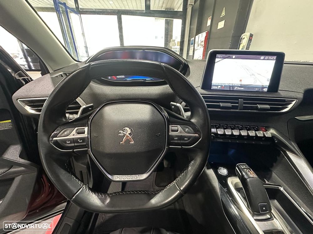 Peugeot 5008 1.5 BlueHDi Allure EAT8 - 38