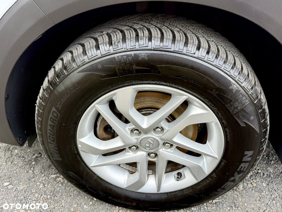 Hyundai Tucson blue 1.6 GDi 2WD Intro Edition - 16