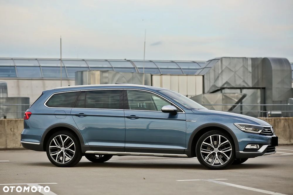 Volkswagen Passat Alltrack - 3