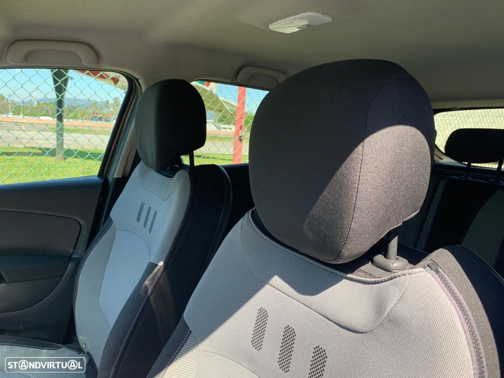 Renault Captur 1.5 dCi Exclusive - 11