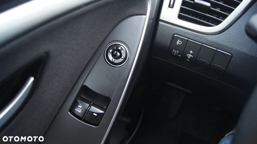 Hyundai i30 1.4 Base - 12