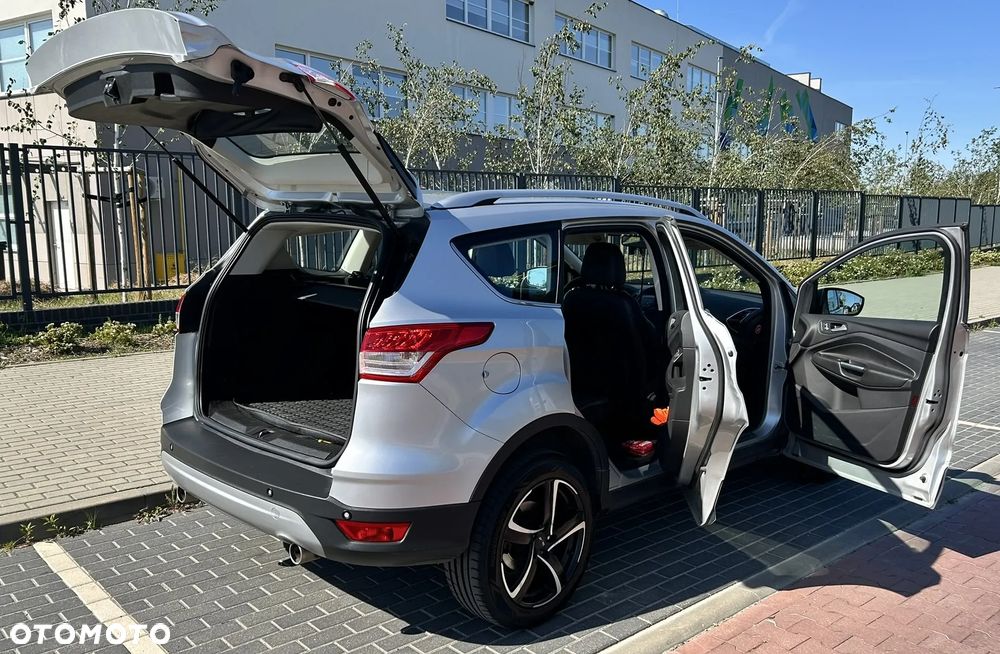 Ford Kuga 2.0 TDCi 4x4 Titanium - 10