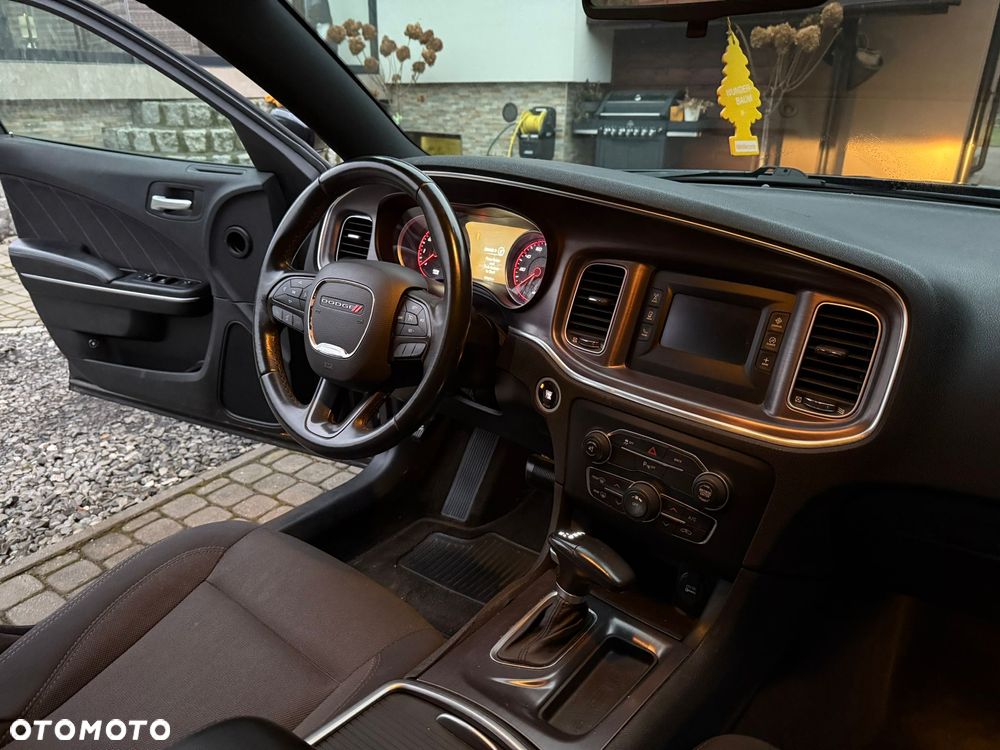 Dodge Charger - 12