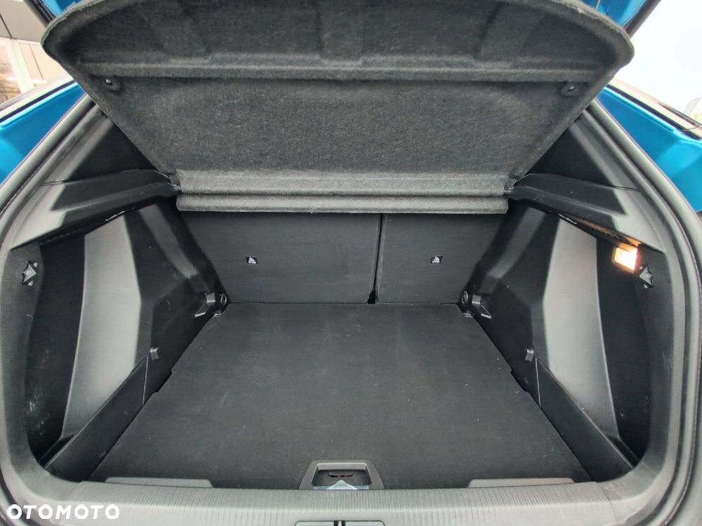 Peugeot 2008 1.2 PureTech Allure S&S EAT8 - 6