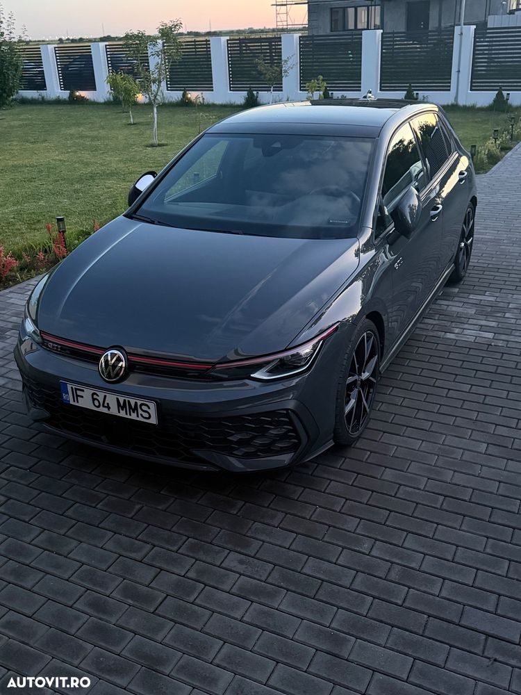 Volkswagen Golf - 21