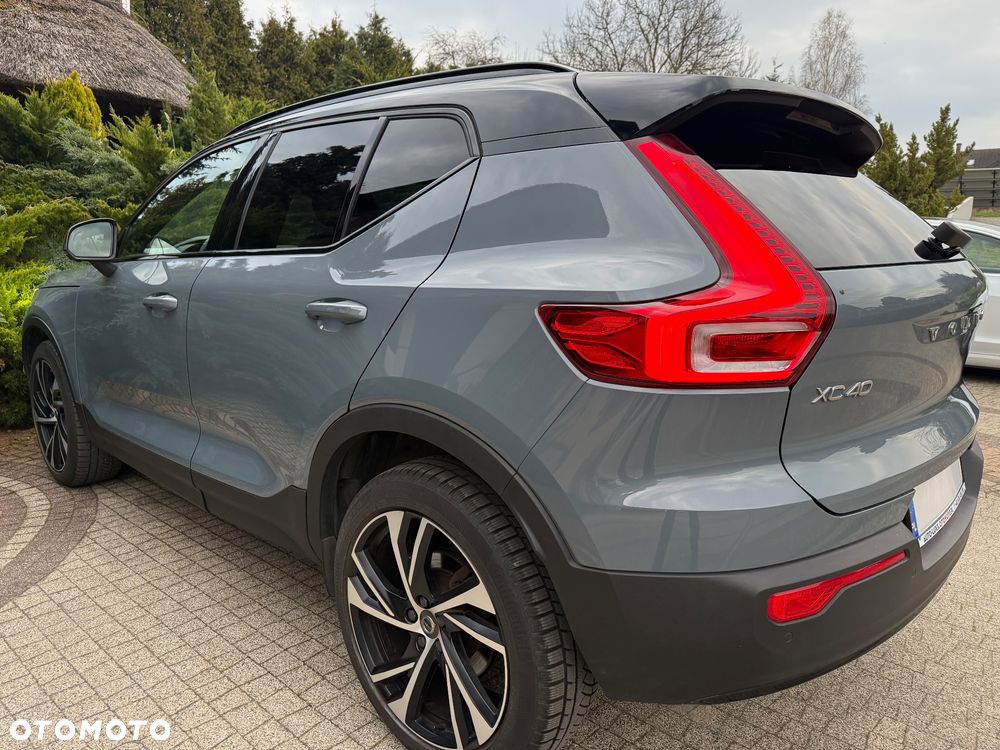 Volvo XC 40 B4 B DKG Ultra Dark - 12