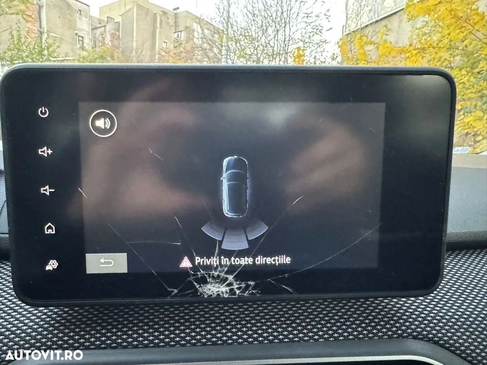 Dacia Logan TCe 90 MT6 Expression - 9