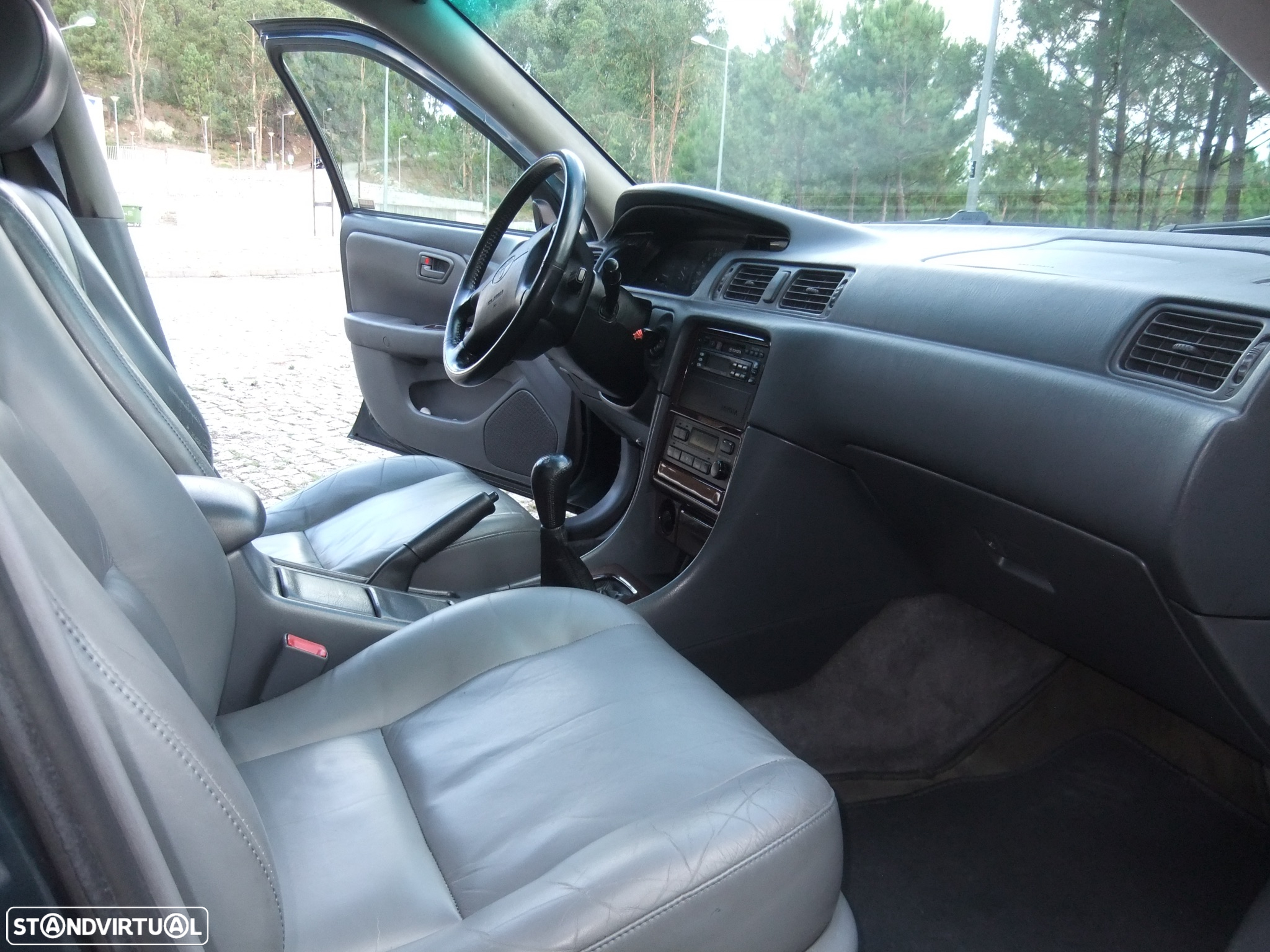 Toyota Camry 2.2 GL - 10