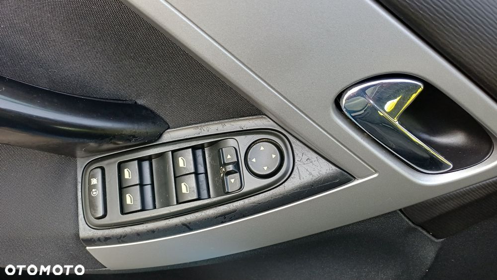 Citroën C4 Picasso 1.8 16V Advance - 11