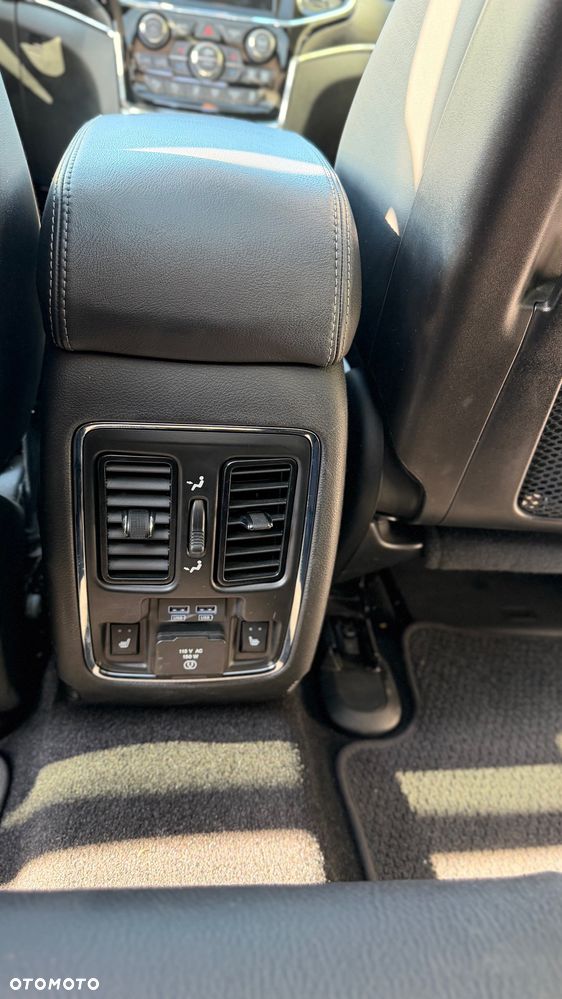 Jeep Grand Cherokee 5.7 V8 HEMI Summit - 18