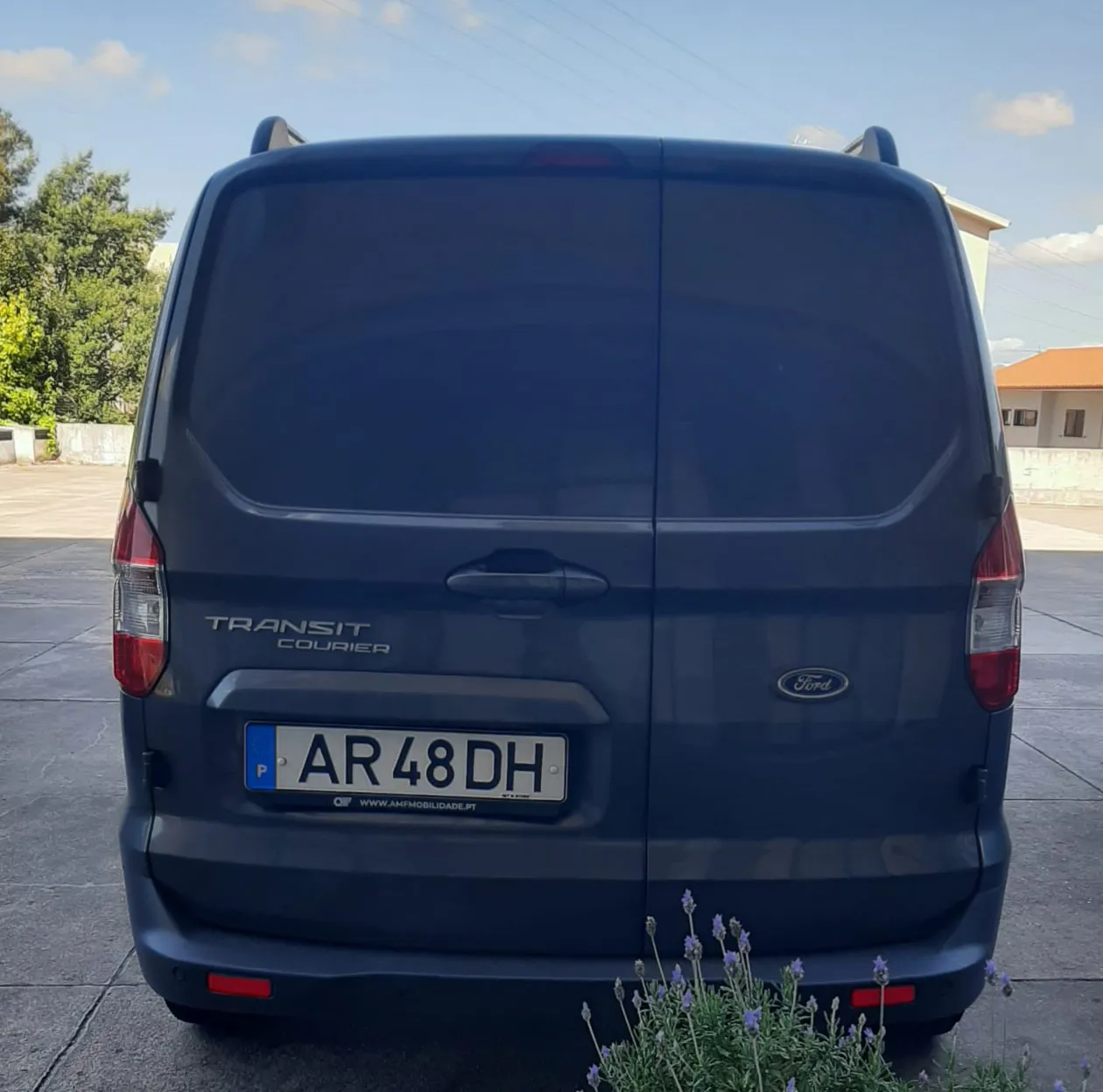 Ford Transit Courier - 2