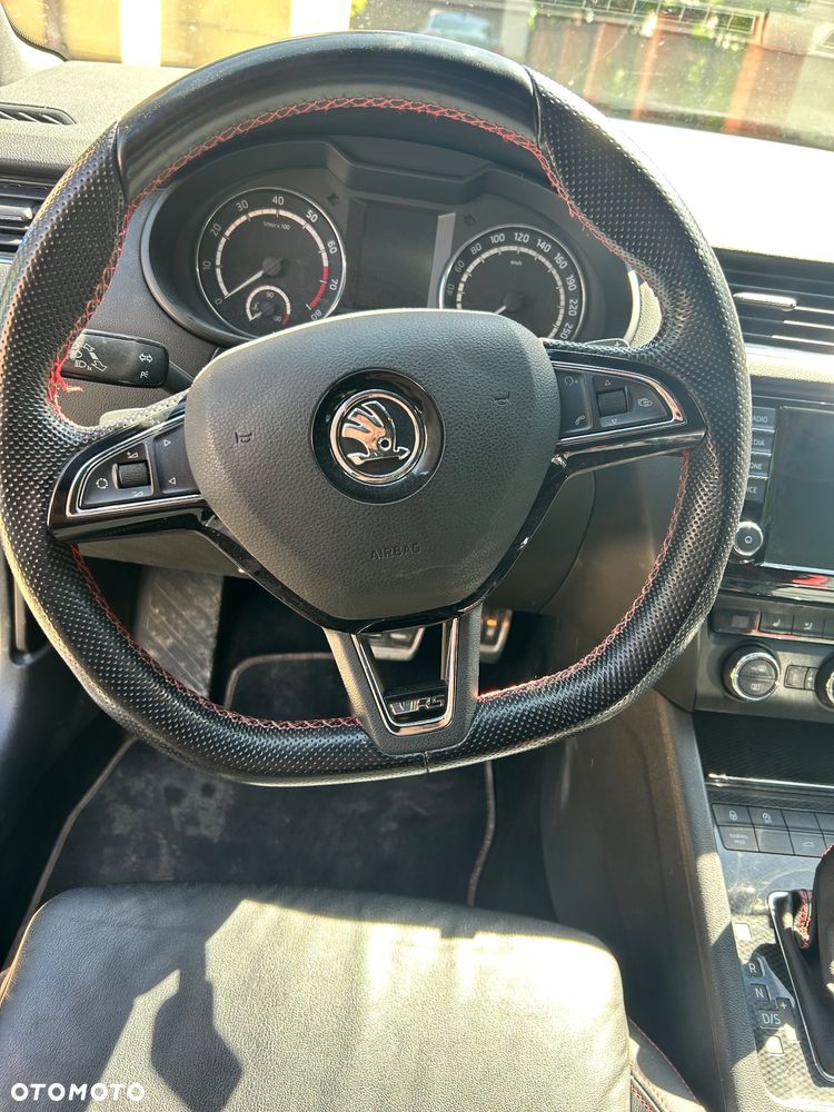 Skoda Octavia 2.0 TSI RS DSG - 24