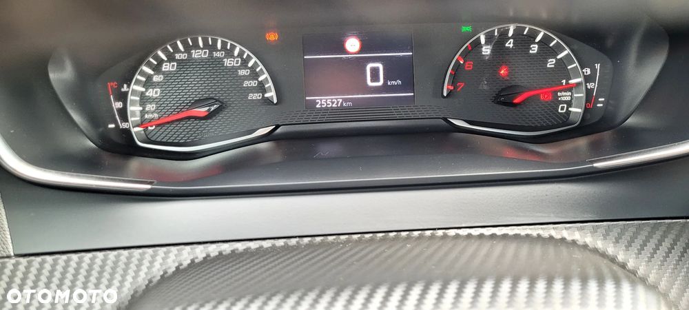 Peugeot 208 TURBO 100 Business - 9