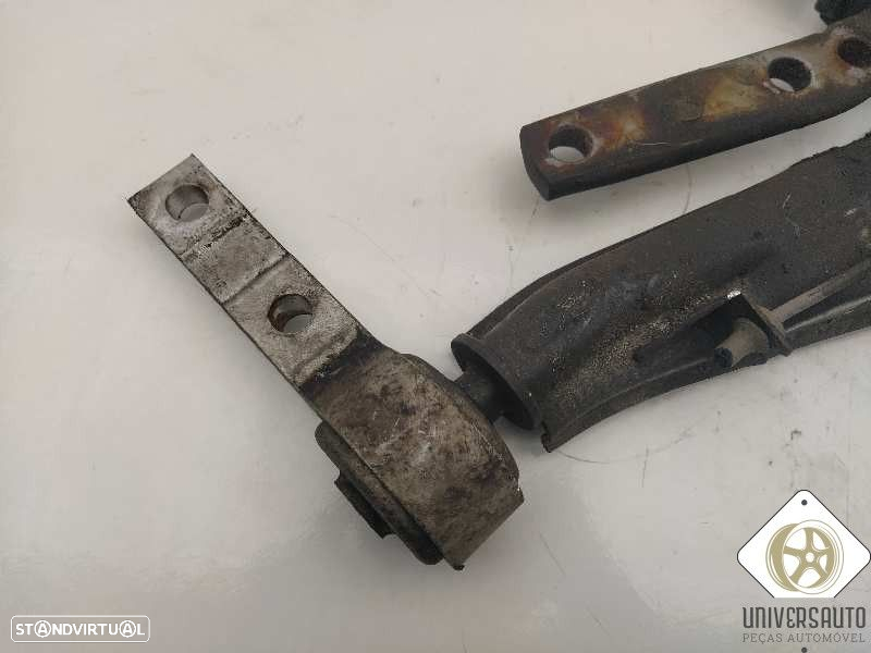BRAÇO SUSPENSÃO INFERIOR FRONTAL DIREITO NISSAN PRIMERA 2006 - 2