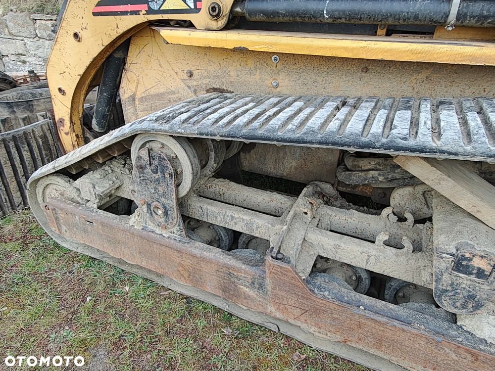 Caterpillar 277B - 17