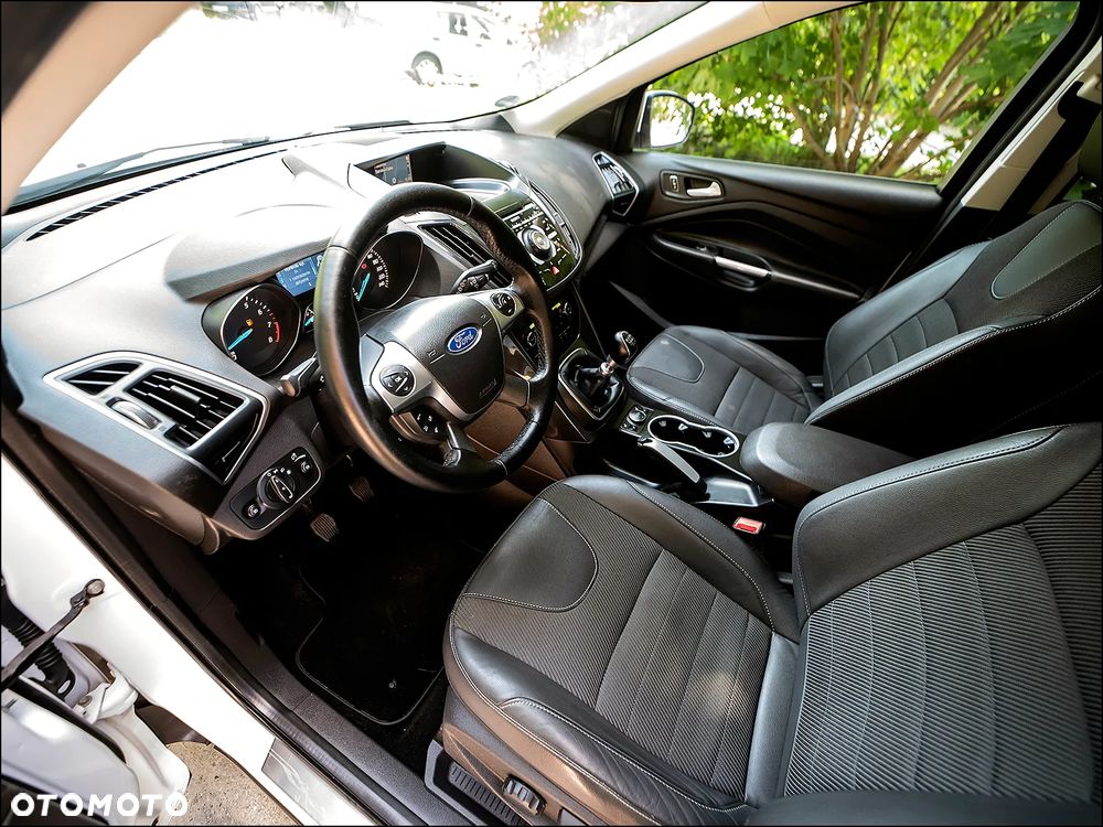 Ford Kuga - 6